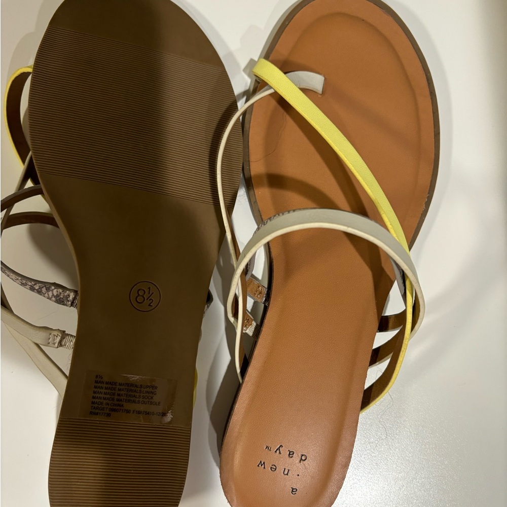 A new day flat sandals from target never used but no tag.